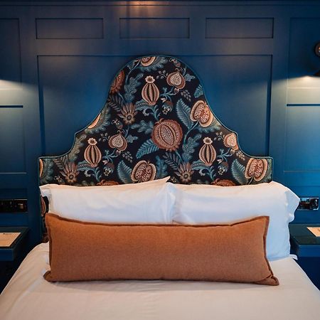 Mcgrory'S Hotel 卡尔达夫 外观 照片